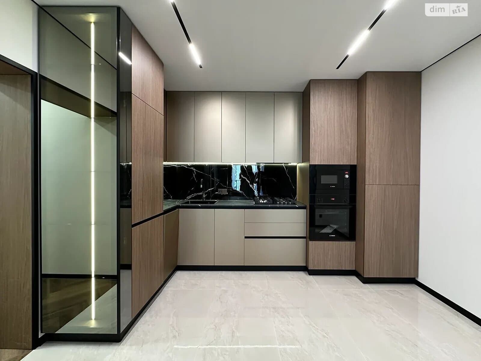 Продаж 2к квартири 70 кв. м  на вул. Краківська 6/2 • ID 34703615