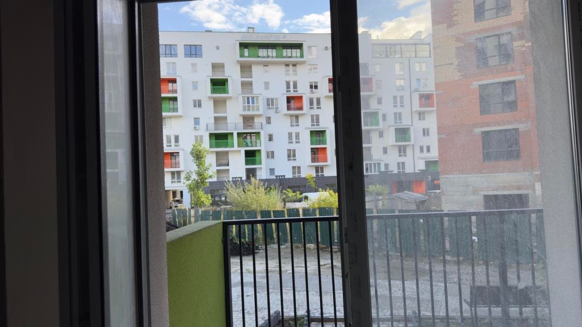 Міленіум 2 кім Здана міське озеро Приозерна