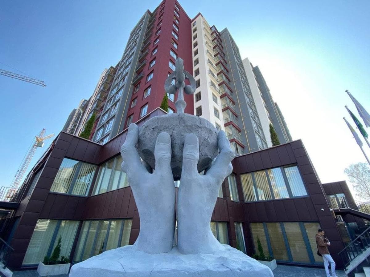 Продам 2к ЖК Княгинин ЦЕНТР