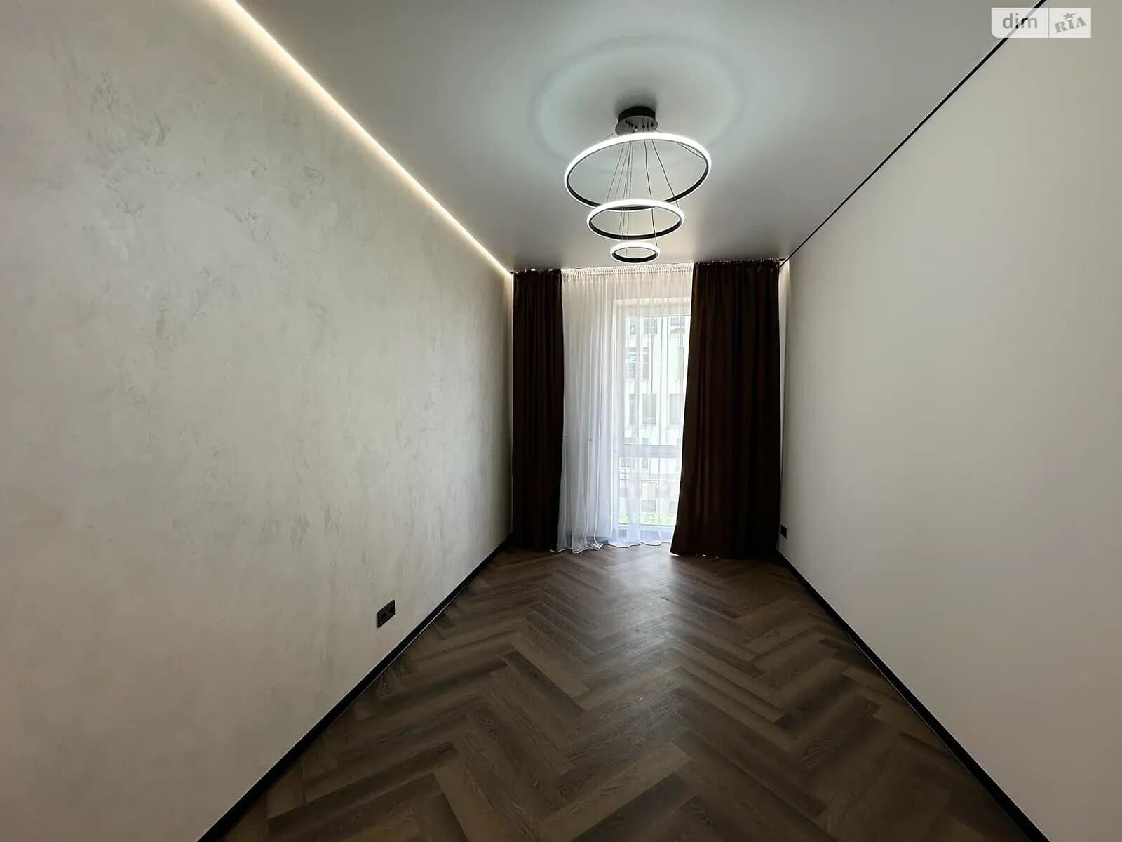 Продаж 2к квартири 70 кв. м  на вул. Краківська 6/2 • ID 34703615